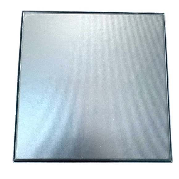 GUCCI Gift Box with Ribbon Tissue Paper and Pamphlet Authentic - Picture 4 of 5